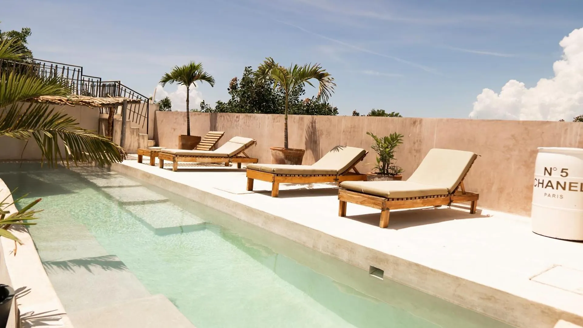 Koos Tulum Hotel location