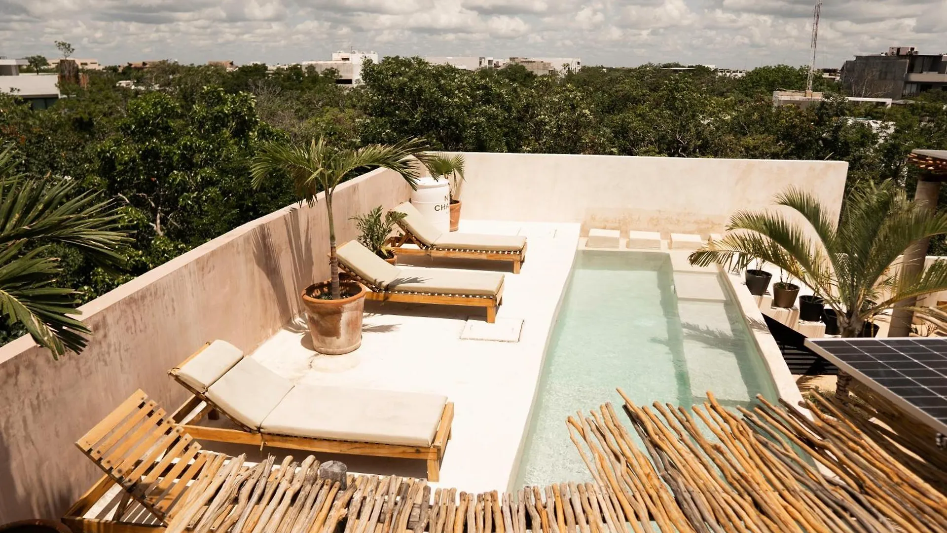 Koos Tulum Hotel